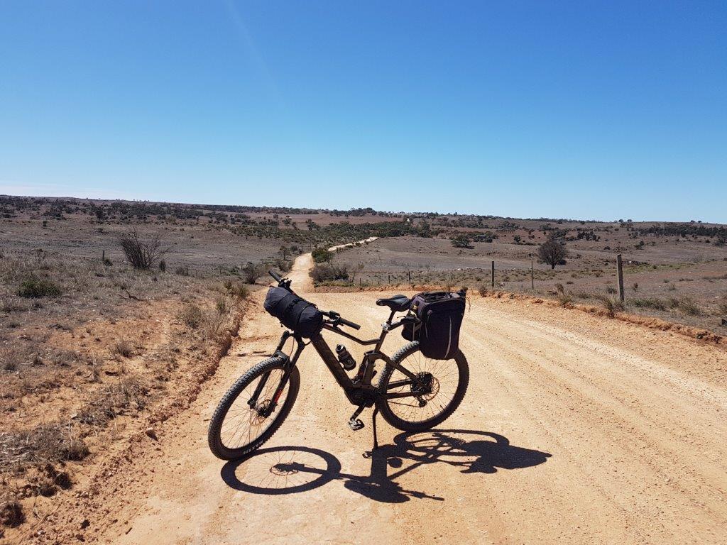 Lavender Cycling Trail (M2C) - Mount Pleasant to Murray Bridge -Road to Rabbiters Hut