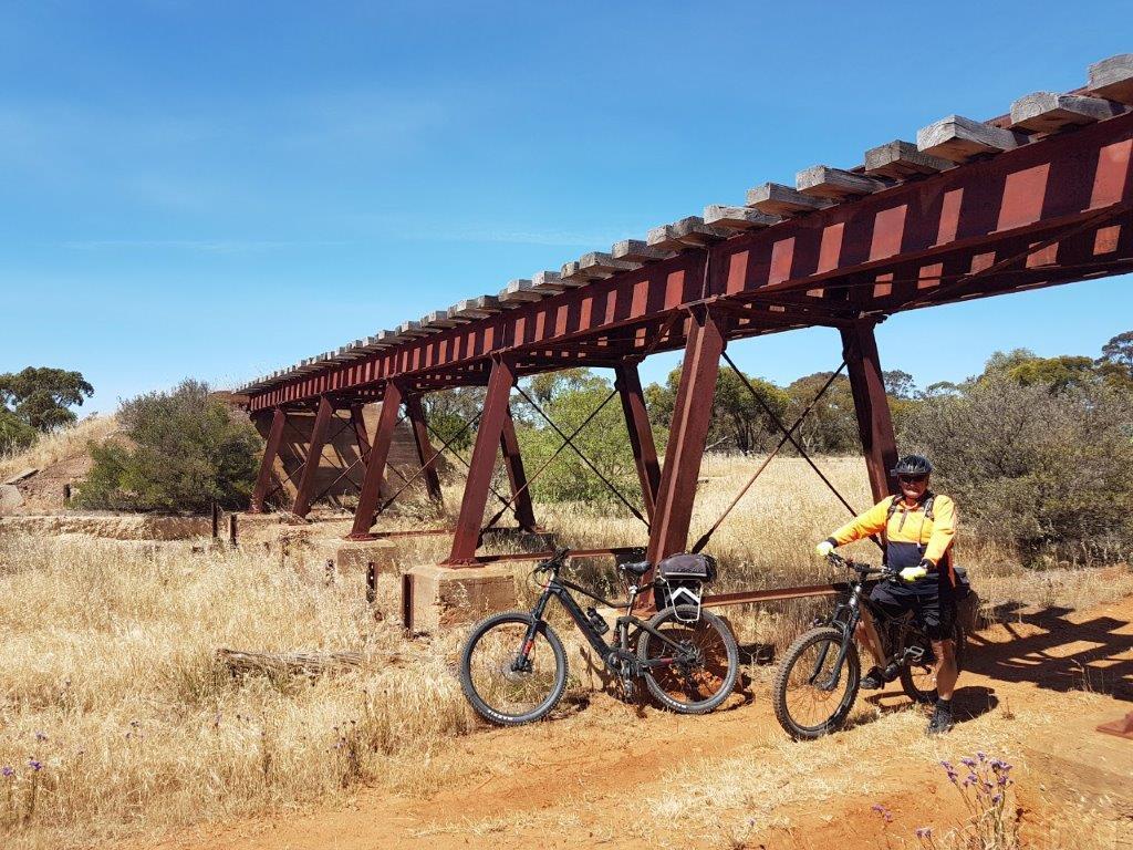 Lavender Cycling Trail (M2C) - Mount Pleasant to Murray Bridge - railway bridge Monarto